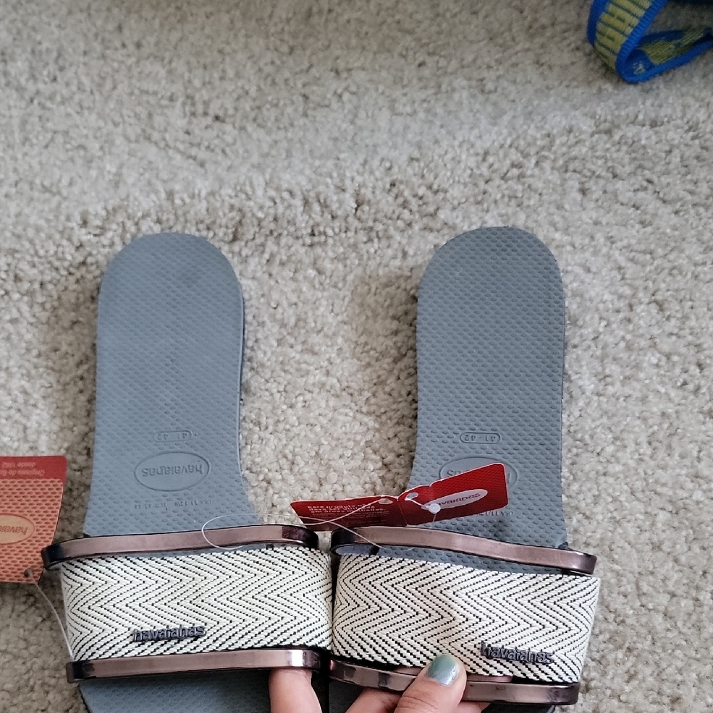 Havaianas Gray Sandals with Cream Herringbone Strap and Gun Metal Trim